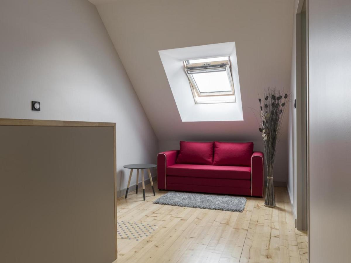 Gite Renove Avec Terrasse, Poele A Bois Et Wifi A Chapeau - Fr-1-489-79 Kültér fotó