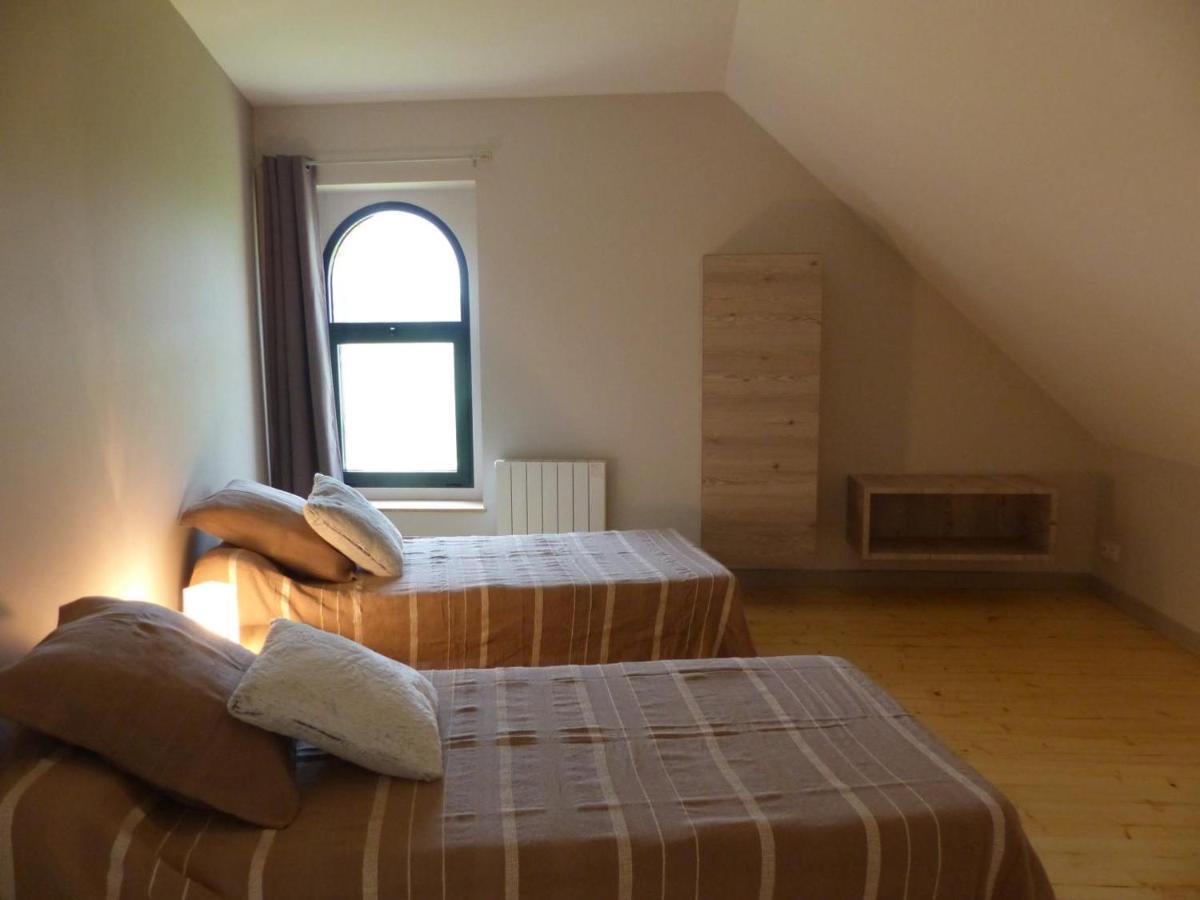 Gite Renove Avec Terrasse, Poele A Bois Et Wifi A Chapeau - Fr-1-489-79 Kültér fotó