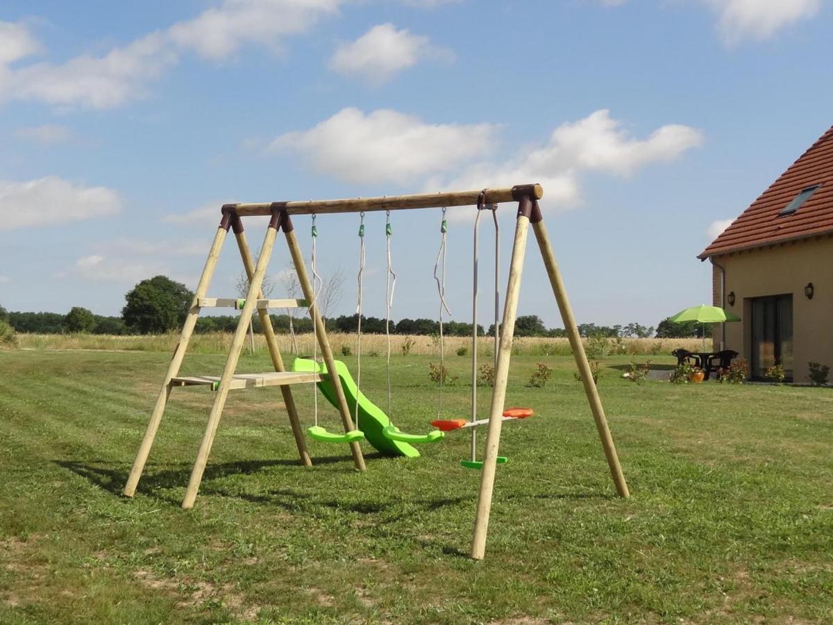 Gite Renove Avec Terrasse, Poele A Bois Et Wifi A Chapeau - Fr-1-489-79 Kültér fotó