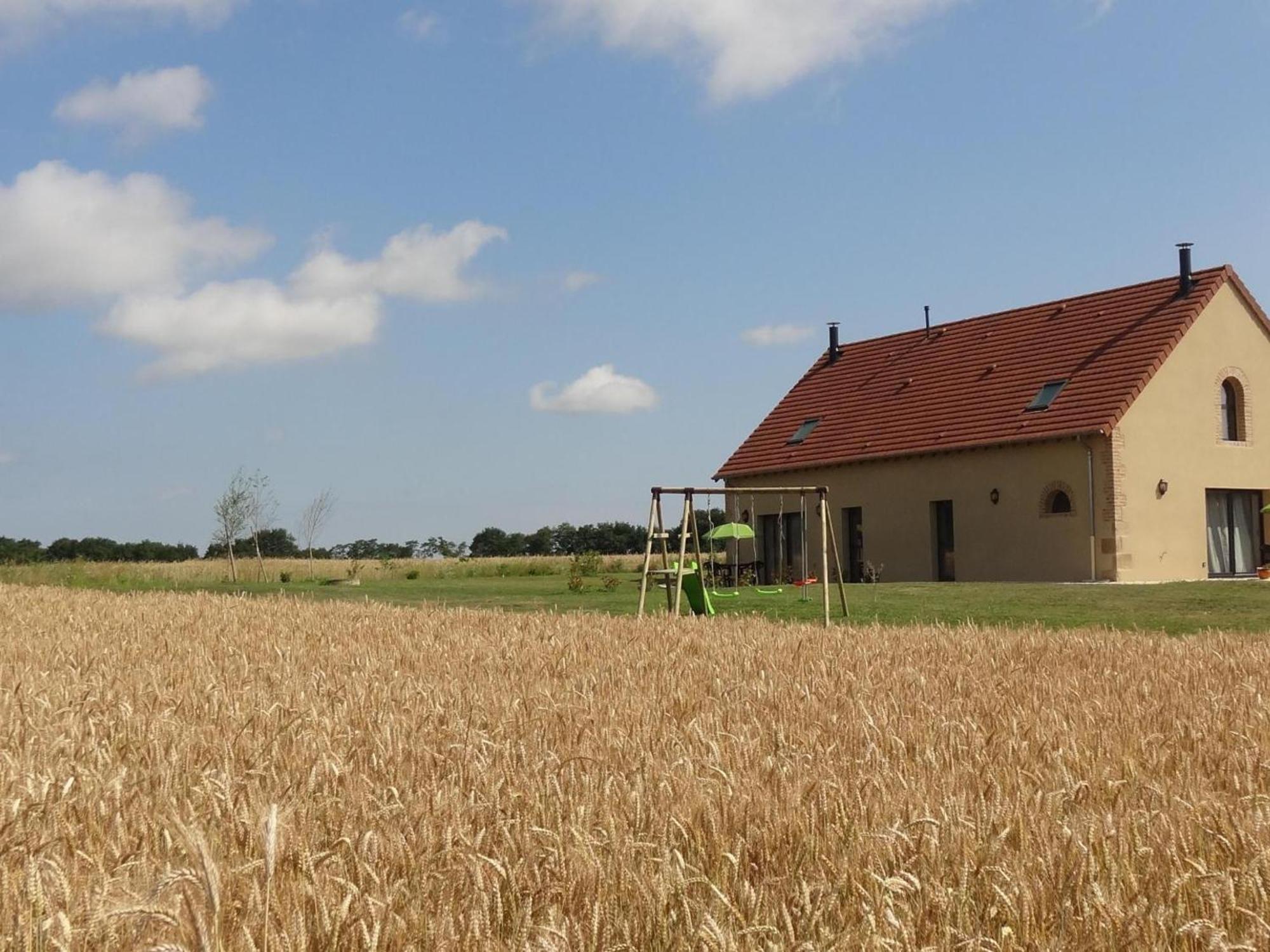 Gite Renove Avec Terrasse, Poele A Bois Et Wifi A Chapeau - Fr-1-489-79 Kültér fotó
